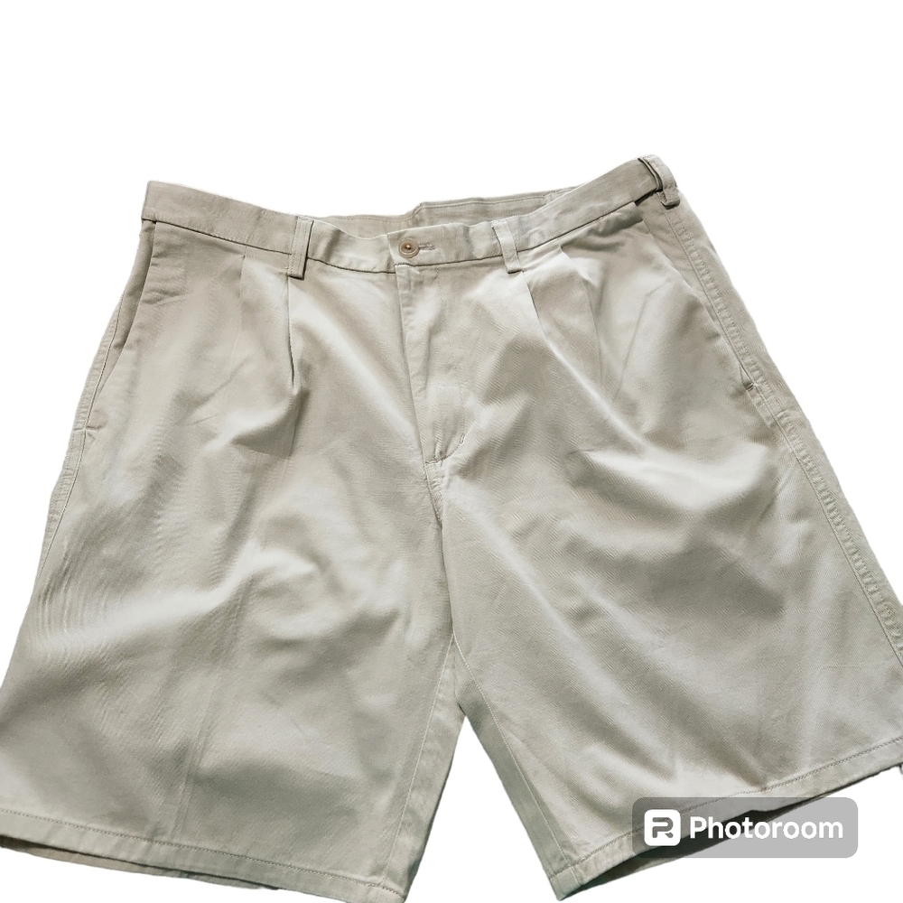NWT Haggar Shorts, sz 38